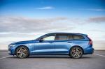 Volvo V60 T8 R-Design 2019 года (UK)